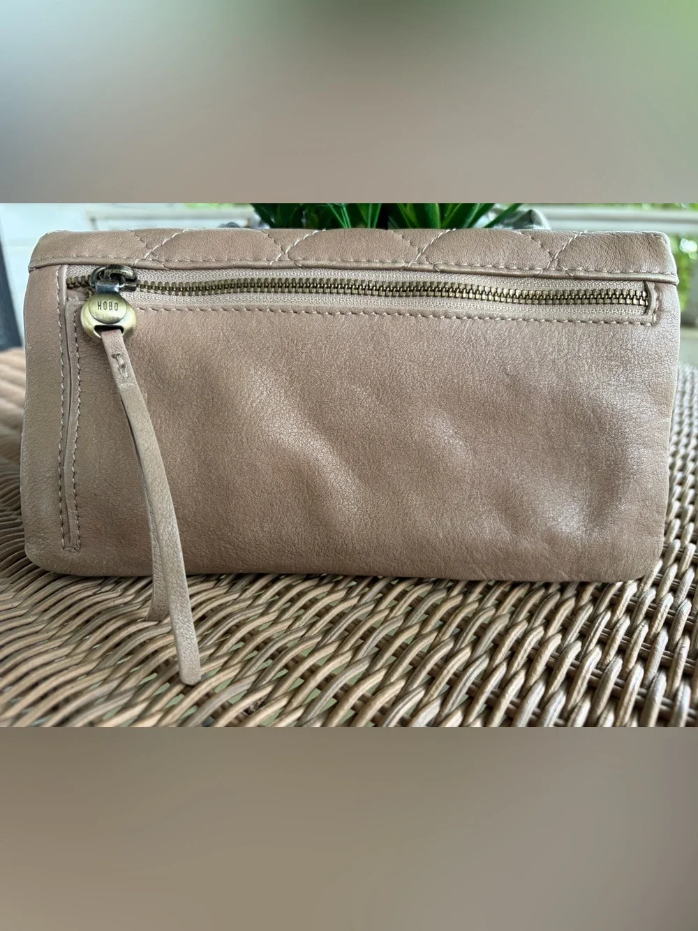 Hobo Quilted Leather Wallet in Taupe
